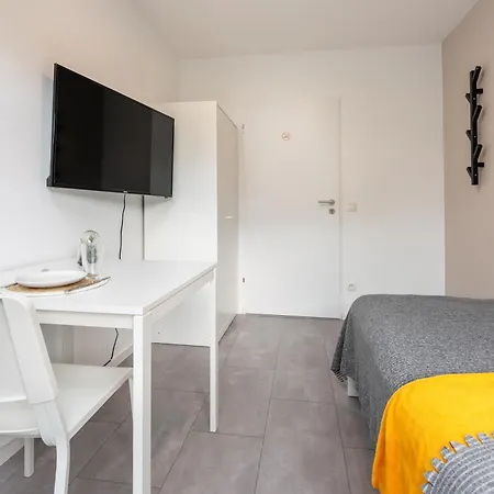 Apartment Geraeumige In Fuer 7 Personen