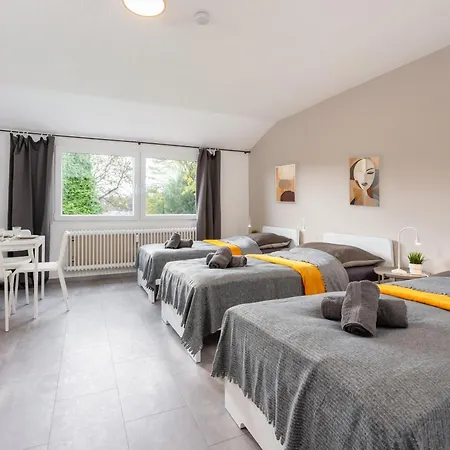 Geraeumige In Fuer 7 Personen * Baesweiler