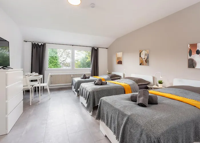 Geraeumige In Fuer 7 Personen * Baesweiler